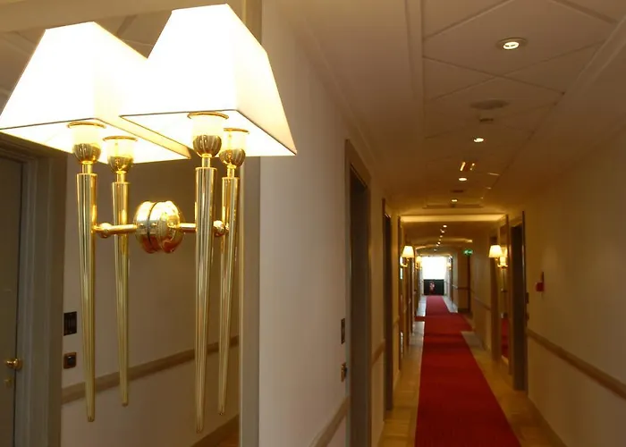 מלון Grand Duca Di Mantova 4*