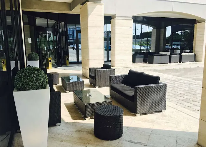 מלון Grand Duca Di Mantova 4*