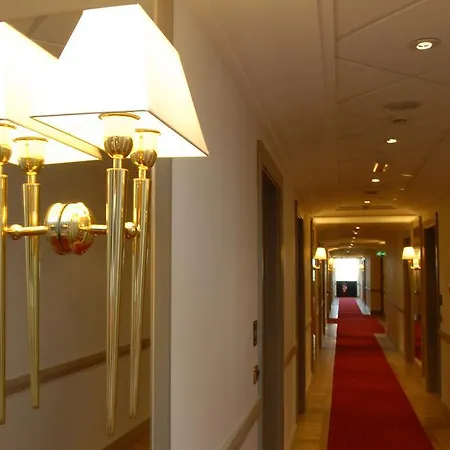 Hotel Grand Duca Di Mantova 4*